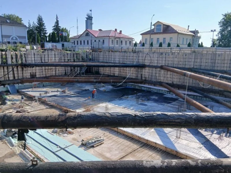 В Великом Новгороде началось устройство фундамента нового историко-археологического центра им. В.Л. Янина В Великом Новгороде началось устройство фундамента нового историко-археологического центра им. В.Л. Янина