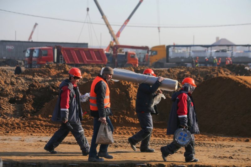 Почти треть вакансий с командировками связаны со стройотраслью