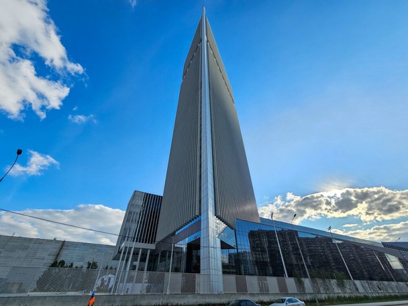 Земля в иллюминаторе: в Москве открыли Национальный космический центр